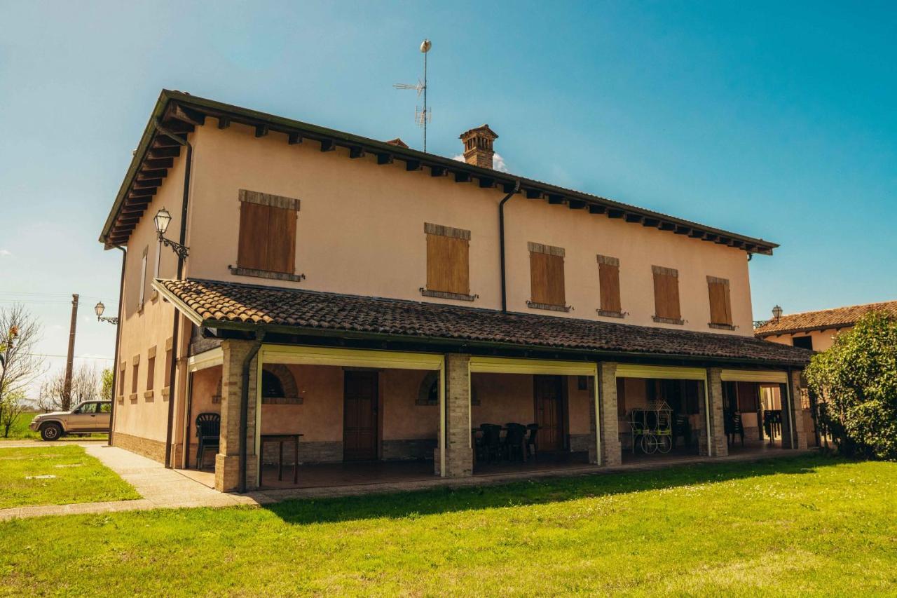 Agriturismo Garzole Кастельфранко-Эмилия Экстерьер фото